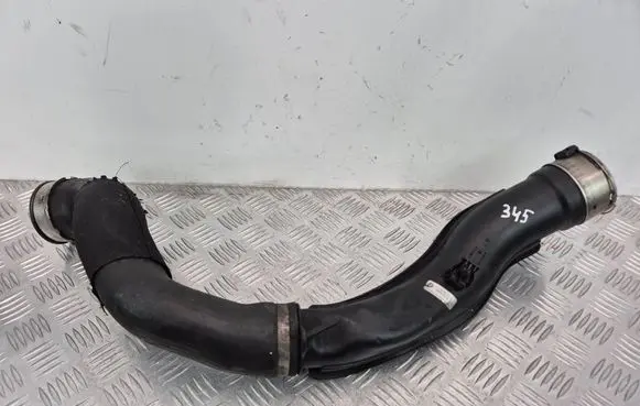 BMW X5 E70 Intercooler hose/pipe 4737106 L23758G 11884414