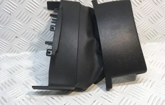 Peugeot 3008 I Steering wheel column trim 9685320777