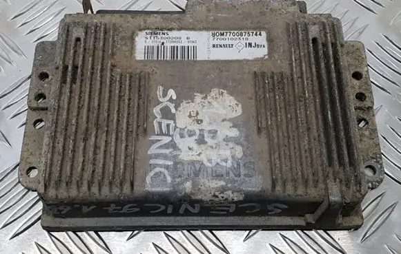 Renault Scenic I Engine control unit/module S115300208B HOM7700875744