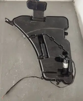 BMW 5 G30 G31 Other engine bay part 7357290 7357287 10543512