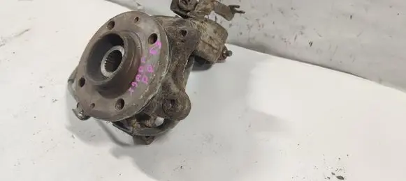 Front wheel hub spindle knuckle