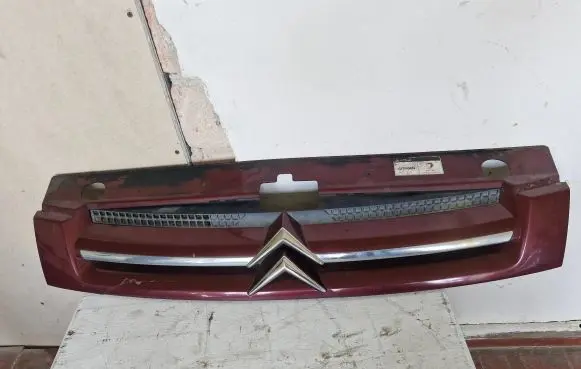 Citroen Berlingo Bonnet/hood grill 