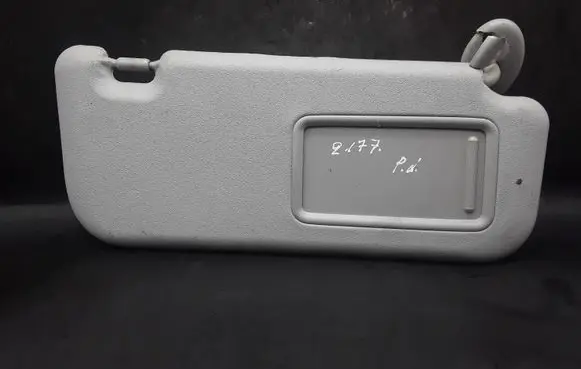 Toyota Urban Cruiser (XP110) Sun visor NOCODE