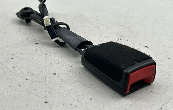 Ford Mondeo MK V Front seatbelt buckle DS73F61208 BB35B8 143231