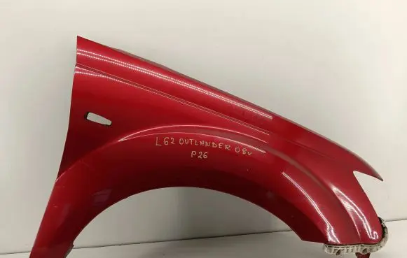 Mitsubishi Outlander Fender