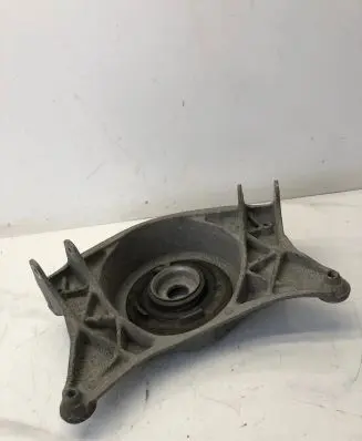 Audi A4 S4 B8 8K Coil spring mount 8R0412383