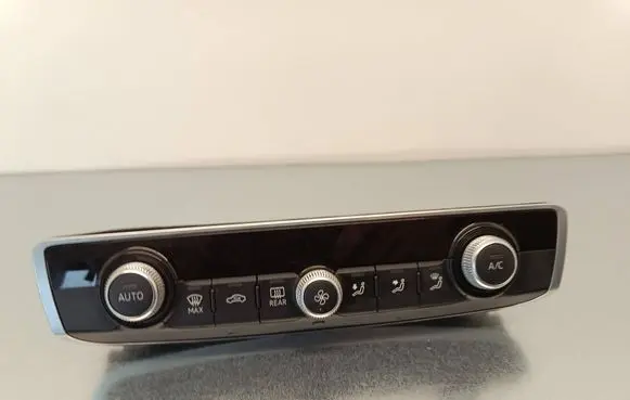 Audi A3 S3 8V Climate control unit 8V0820043C