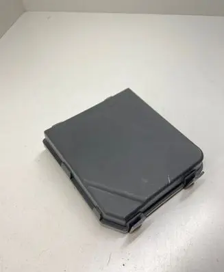 Nissan Qashqai Fuse box cover 