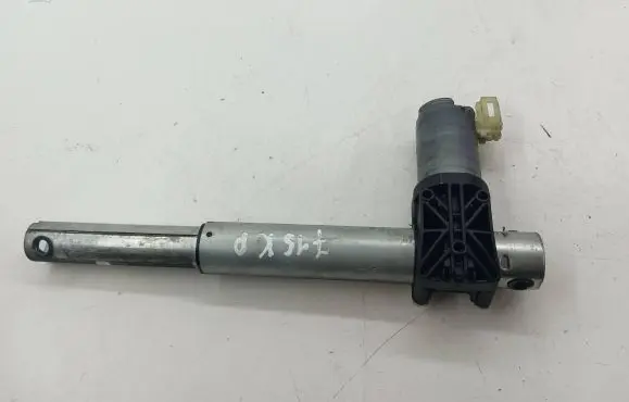 BMW 5 F10 F11 Seat adjustment motor 9168755 0390201068