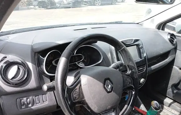 Renault Clio IV Dashboard DESKAAIRBAGCLIO