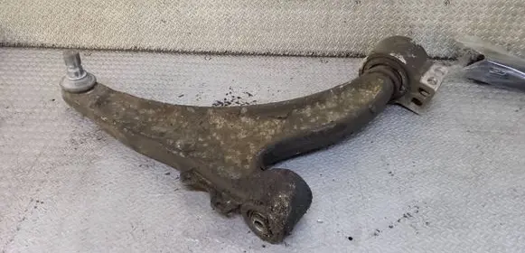 Opel Insignia A Front lower control arm/wishbone 