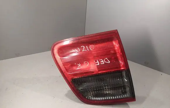 Mercedes-Benz E W210 Tailgate rear/tail lights A2108207364 1030 32452100