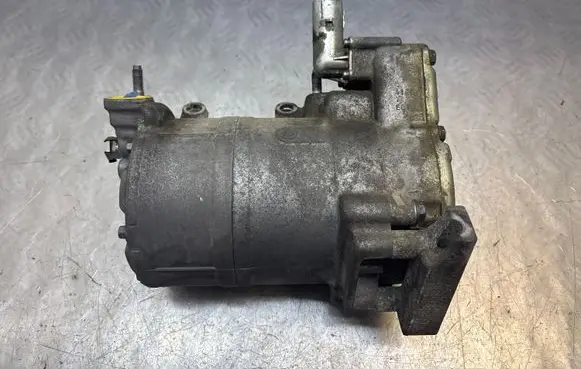 Volvo V60 Air conditioning (A/C) compressor (pump) P36012859