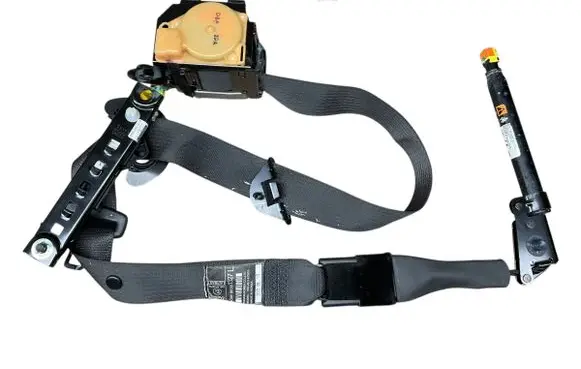 Opel Mokka Front seatbelt 95301327