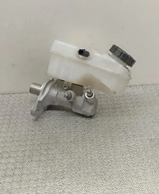 Renault Captur Master brake cylinder 8954