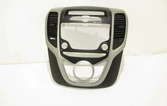 Hyundai ix20 Radio/GPS head unit trim 847401K100