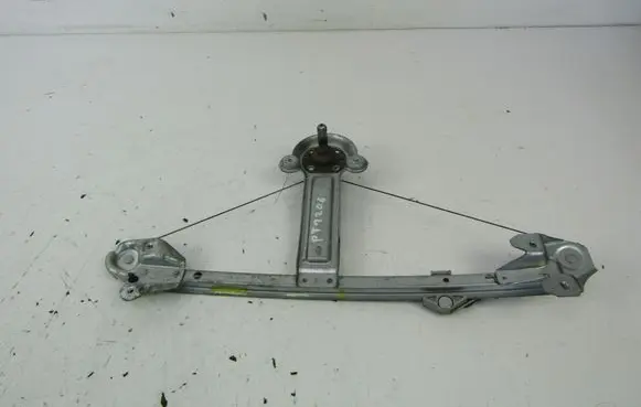 Opel Astra H Rear door manual window regulator 