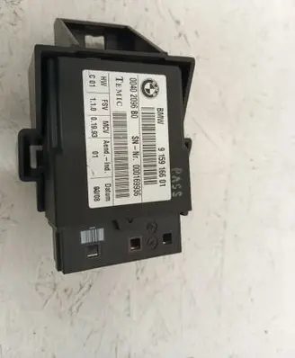 BMW 5 E60 E61 Seat heating relay 915916601 00402096 000169936