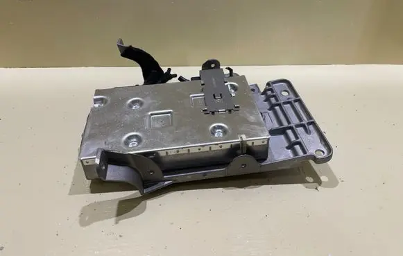 Audi A6 S6 C6 4F Sound amplifier 4F1035462