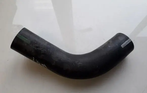 Toyota Yaris Engine coolant pipe/hose