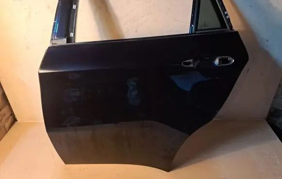 BMW X6 M Rear door