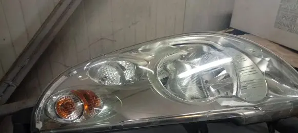 Renault Master III Headlight/headlamp 260600049R 1ER01011701 010117010008997