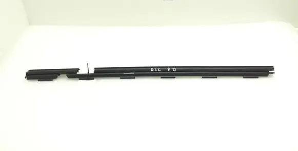 Mercedes-Benz GLC X253 C253 Rubber seal rear door window/glass A2537350102