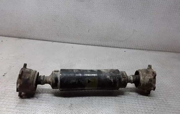 Mitsubishi Pajero Rear driveshaft/prop shaft 