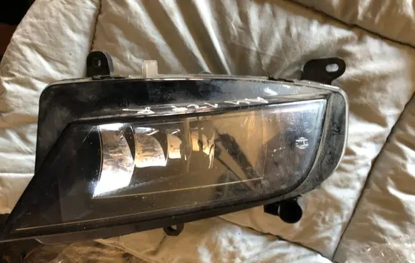 Audi A4 S4 B8 8K Front fog light 8K0941700B 1NE01083206 0108320600451788