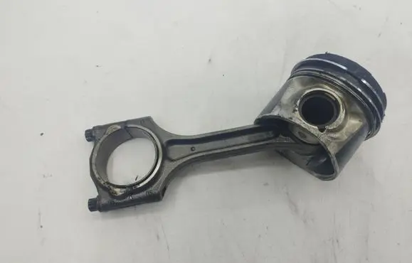 Volvo XC60 Piston with connecting rod