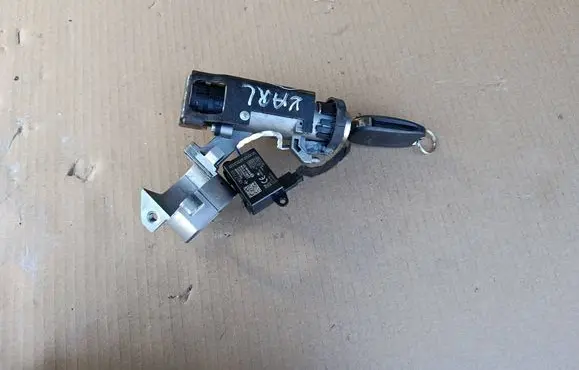 Opel Karl Engine start stop button switch 13527798