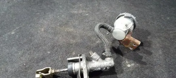 Clutch master cylinder