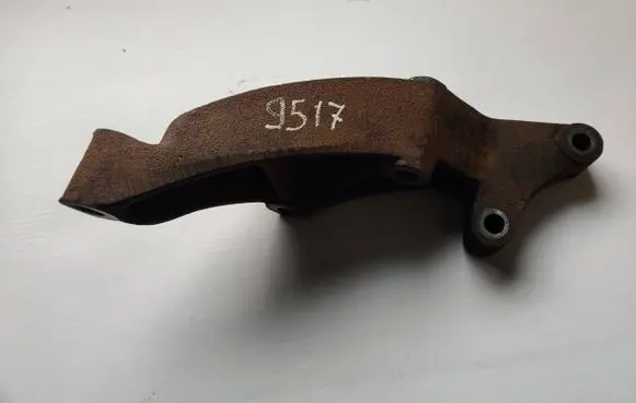 Volkswagen Transporter - Caravelle T4 Engine mounting bracket 02B409905M