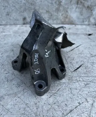 Audi Q5 SQ5 Engine mounting bracket 8K0199307BJ
