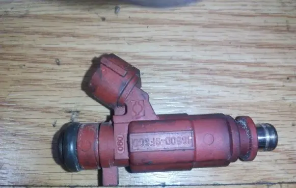 Nissan Almera N16 Fuel injector 0280155940