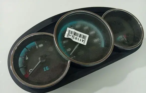 Renault Fluence Speedometer (instrument cluster) 281216746