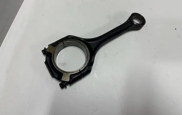 Mercedes-Benz GLC X253 C253 Connecting rod/conrod 24075