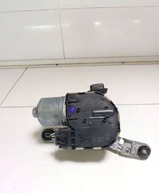 Citroen C4 II Picasso Wiper motor 9816172880 0390248161 163290073431