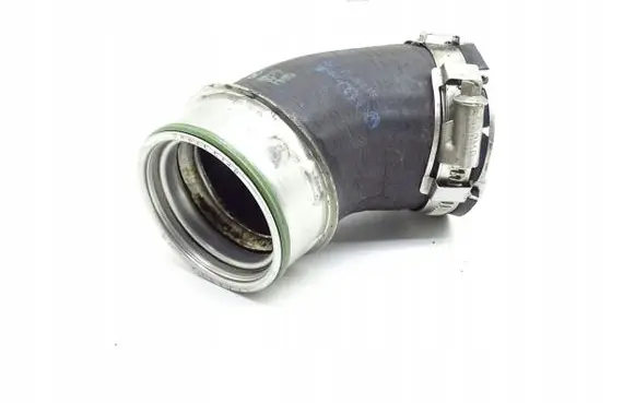 Audi Q7 4L Intercooler hose/pipe 7L6145943B