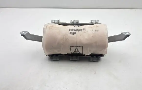 Toyota Auris E180 Passenger airbag 307822520 34214