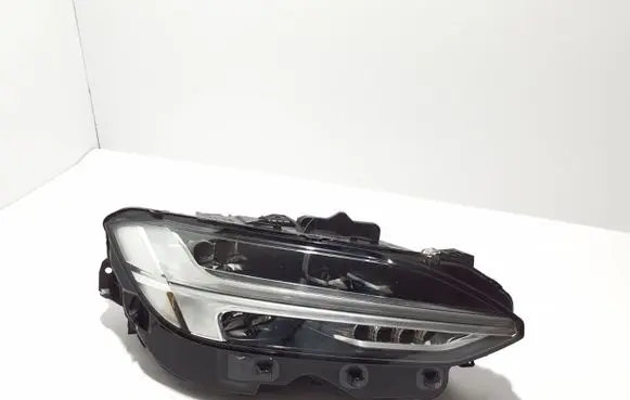 Volvo S90, V90 Headlight/headlamp 31468907