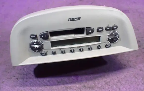 Fiat Albea Radio/CD/DVD/GPS head unit 