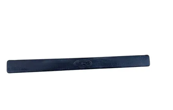 Front sill trim cover