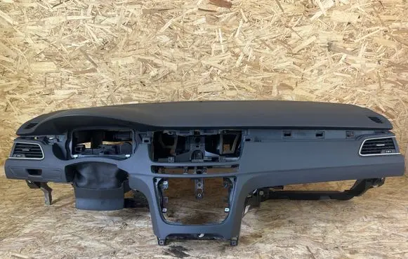 Peugeot 508 Dashboard 96758322ZE FA0641ZE 0XX111510370