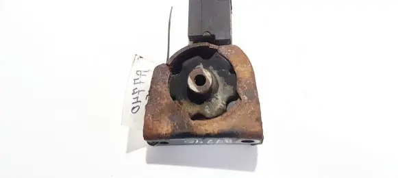 Engine mount bracket