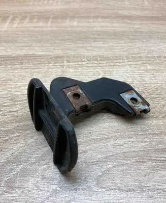 BMW 5 E39 Front bumper mounting bracket 8159361