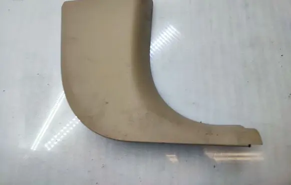 BMW 3 E90 E91 Foot area side trim 7066990