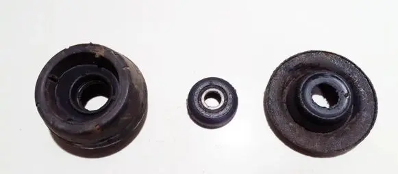 Volkswagen Golf IV Coil spring mount 1j0412331c