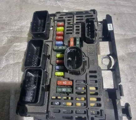 Peugeot 407 BSM Control unit 9656086180 S118983002J BSML0200