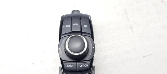 BMW 1 F20 F21 Head unit multimedia control 9317695 140426R02 033623201